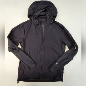 Lululemon Active Jacket Mens Medium Black Hooded Windbreaker Lightweight Vented